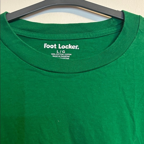 Men's Green Short Sleeve Tee - Picture 2 of 7